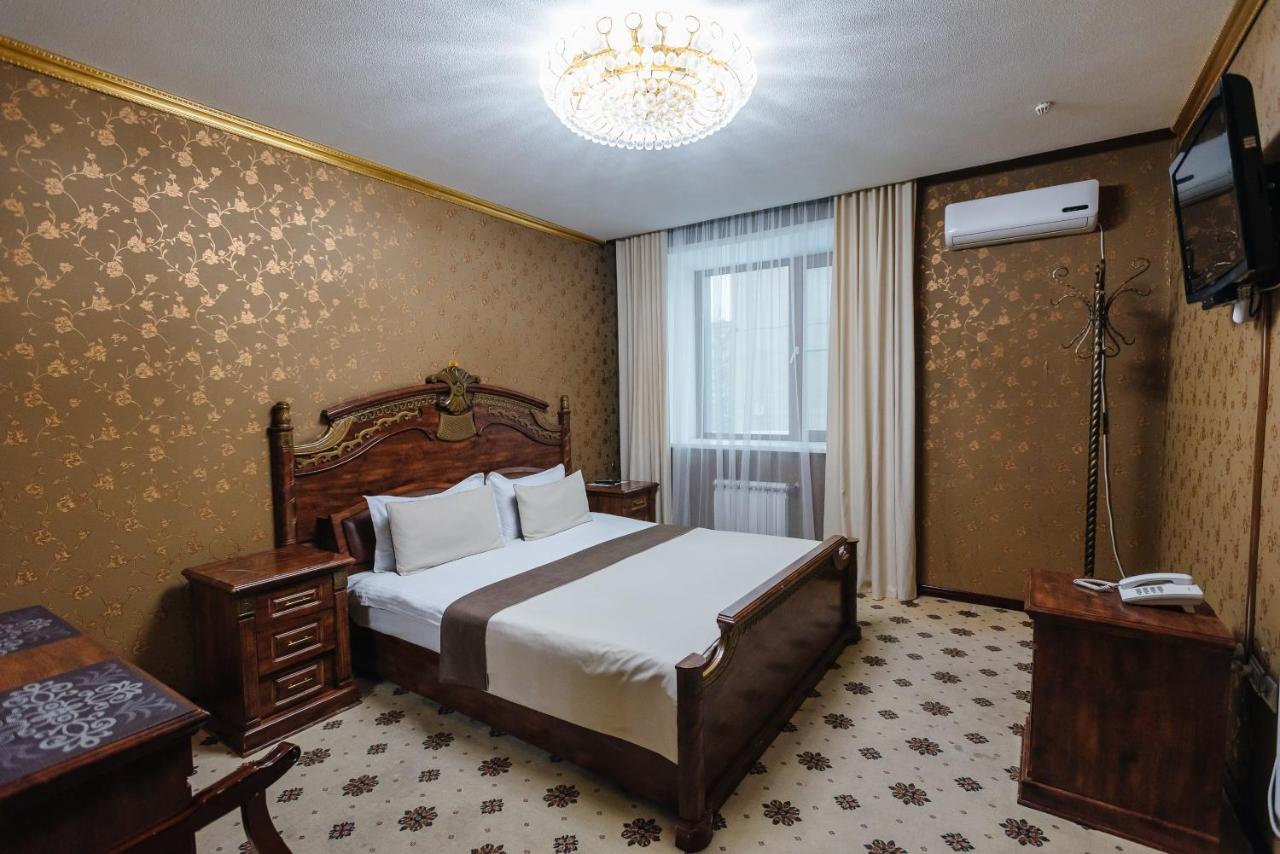 Altyn Adam Hotel بتروبافلوفسك المظهر الخارجي الصورة