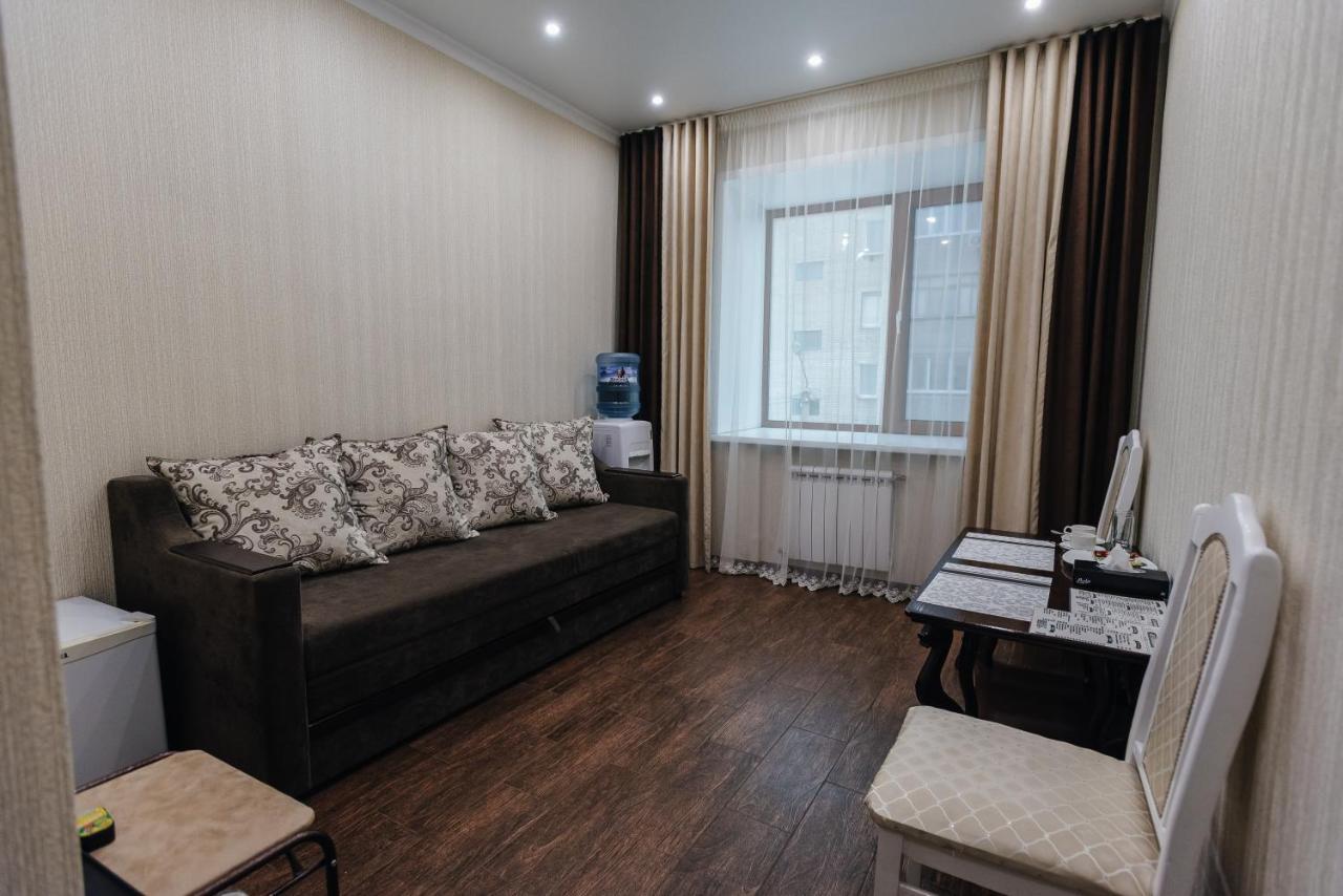 Altyn Adam Hotel بتروبافلوفسك المظهر الخارجي الصورة