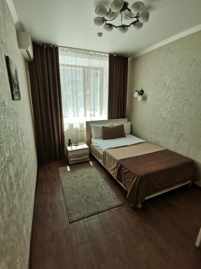 Altyn Adam Hotel بتروبافلوفسك المظهر الخارجي الصورة